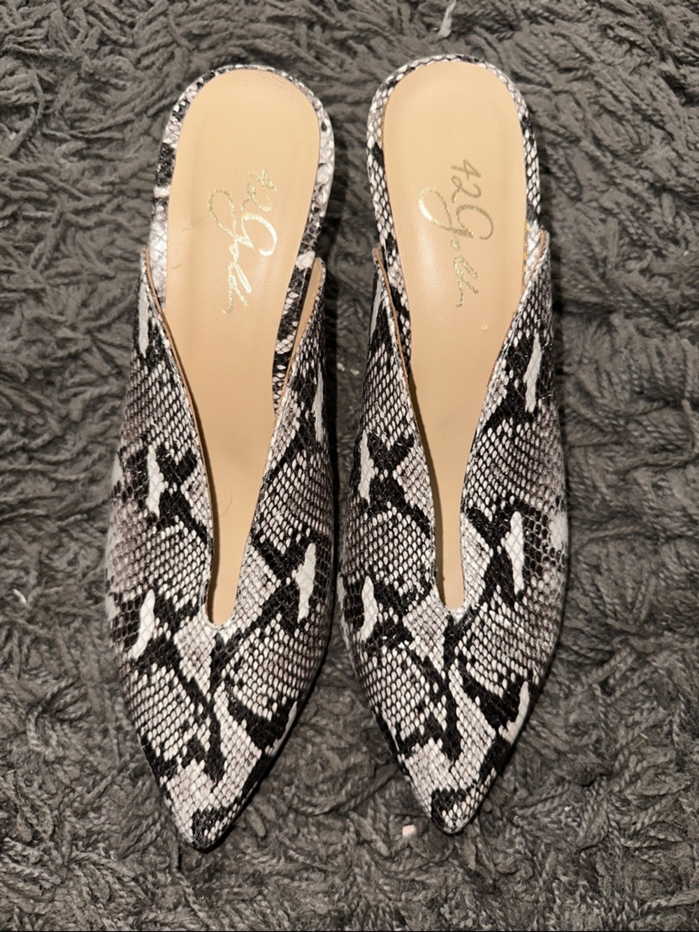 42 Gold Used Snake-Print heels - Black & White used in good condition size 8